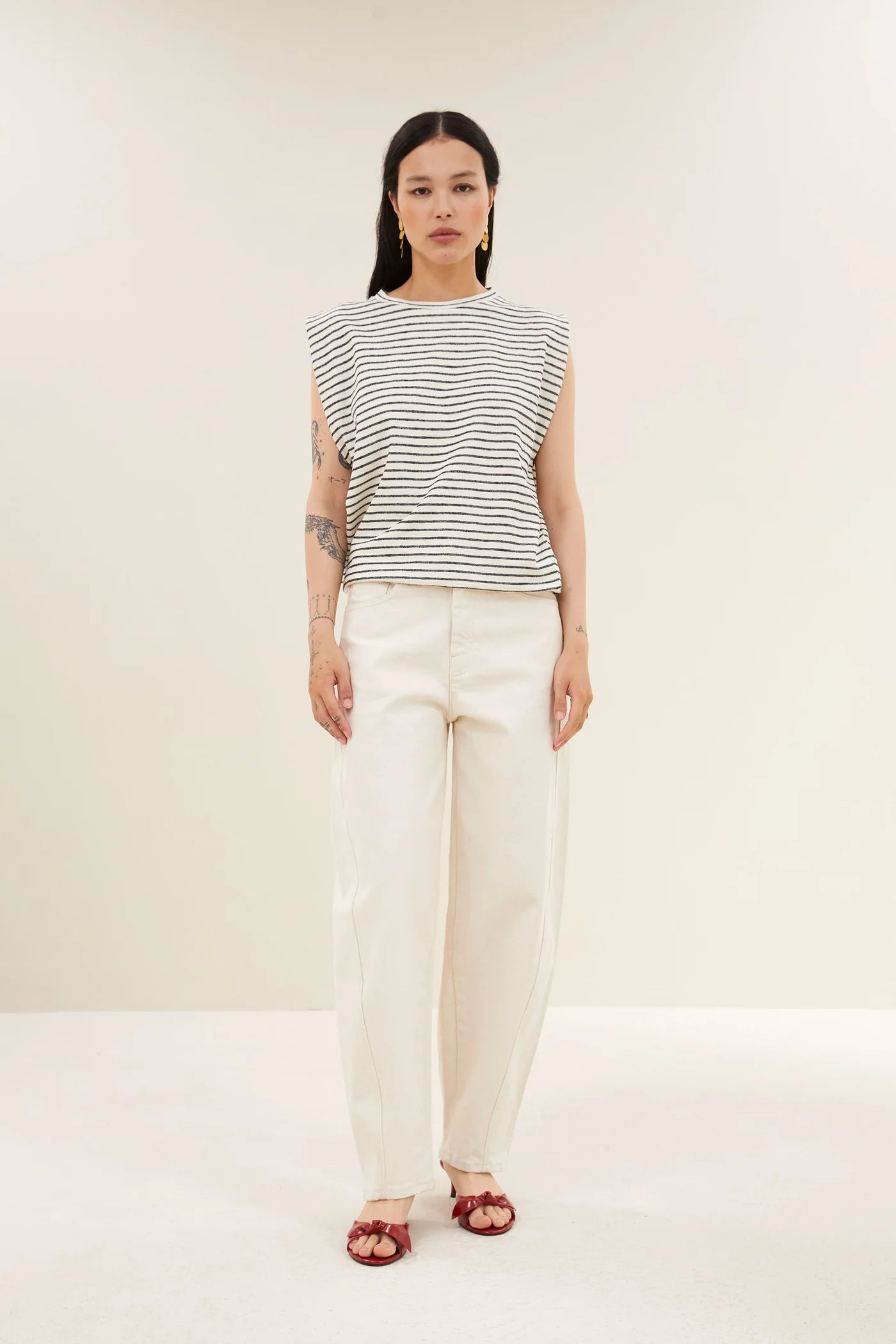 Begum raw jeans