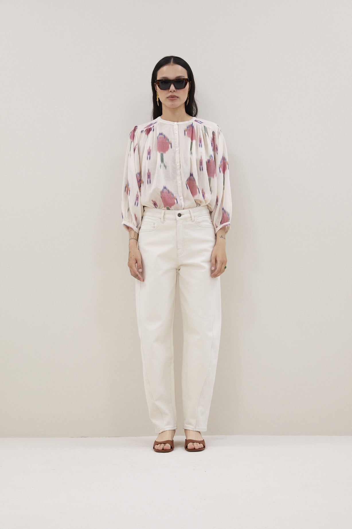 Begum raw jeans