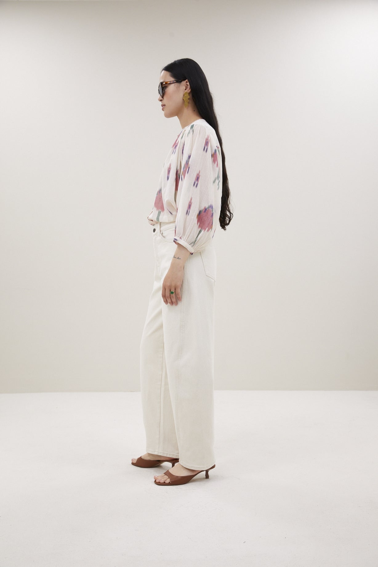 Begum raw jeans