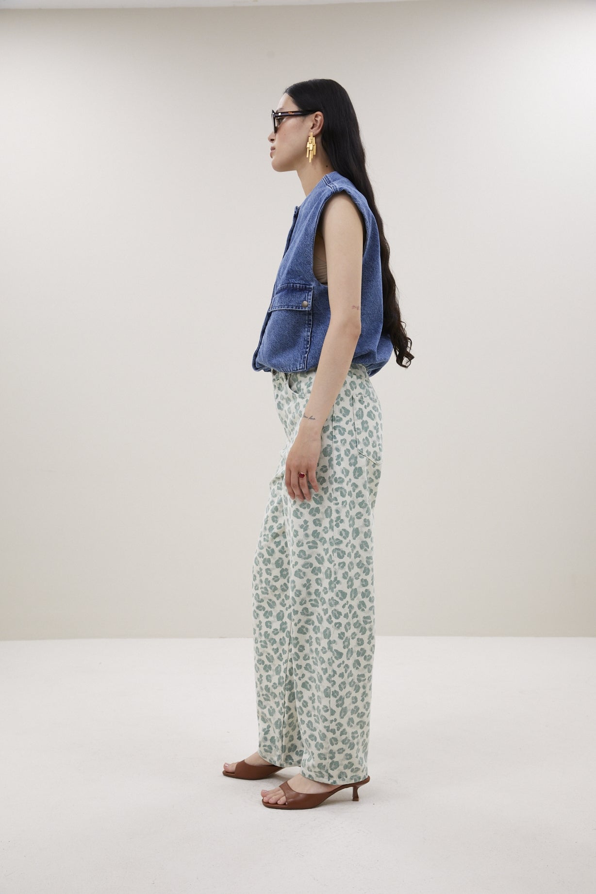 Maggie denim sleeveless jacket