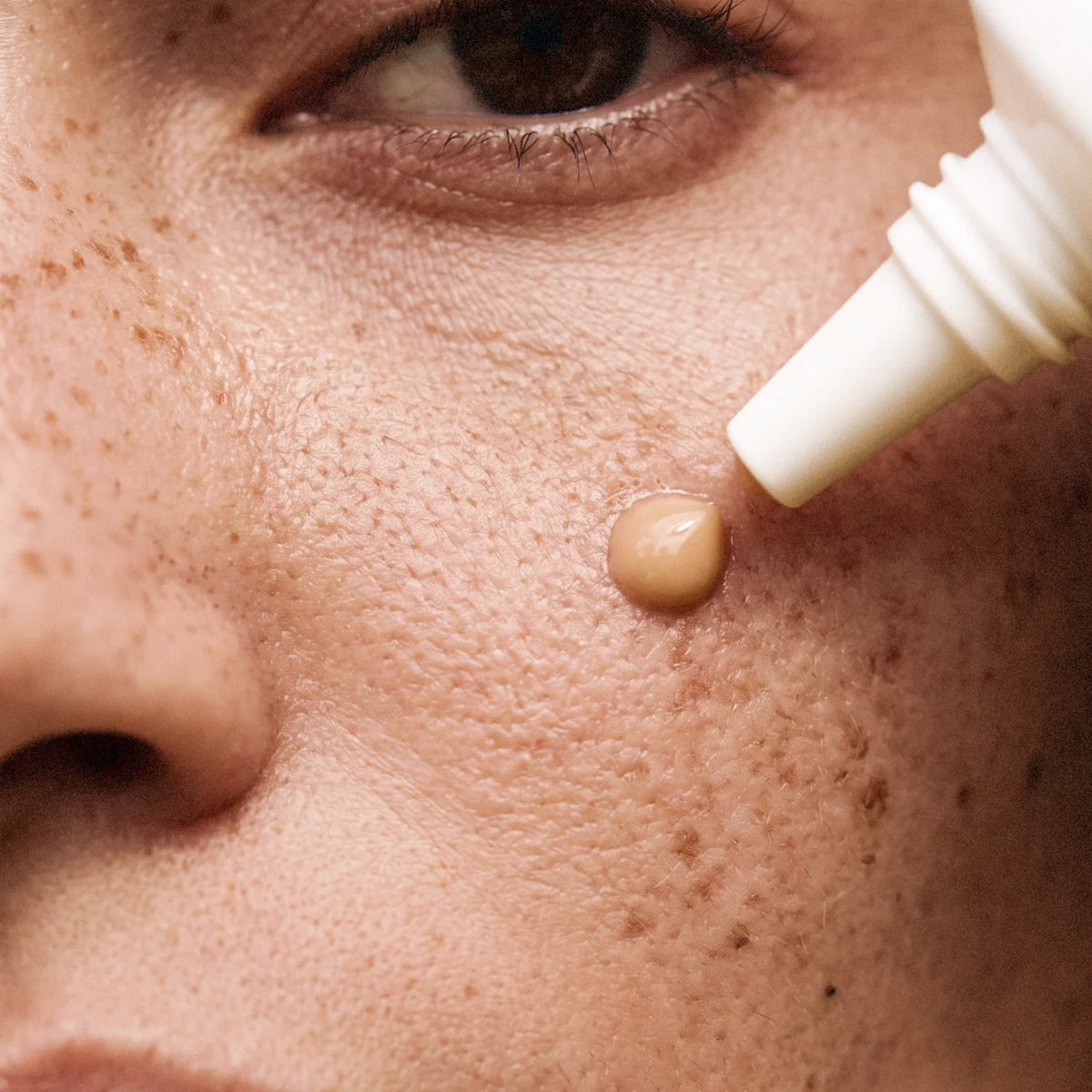 Clear skin spot solution