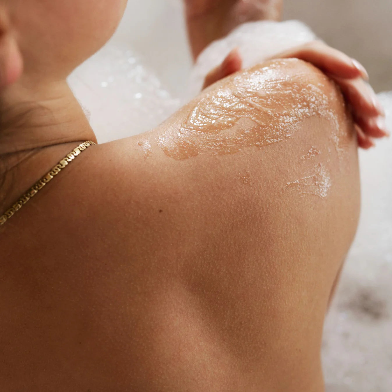 Wash & scrub