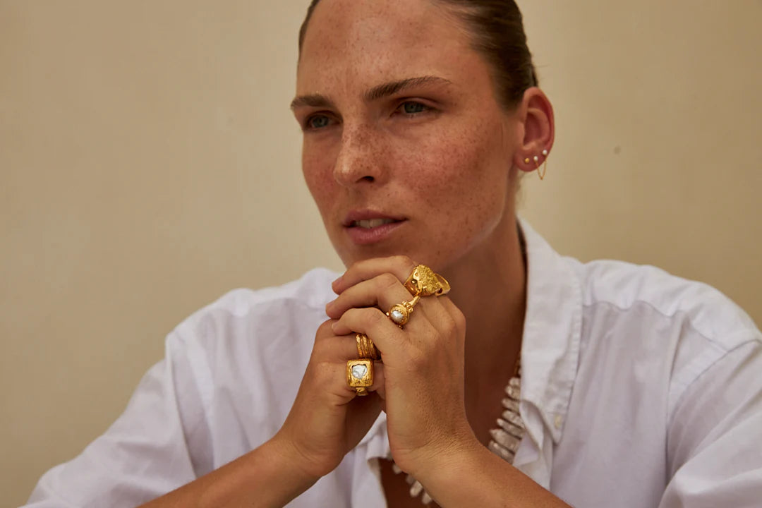 Meris single earring