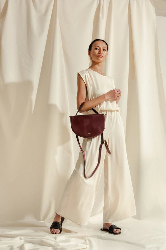 Billie - Mahogany Red