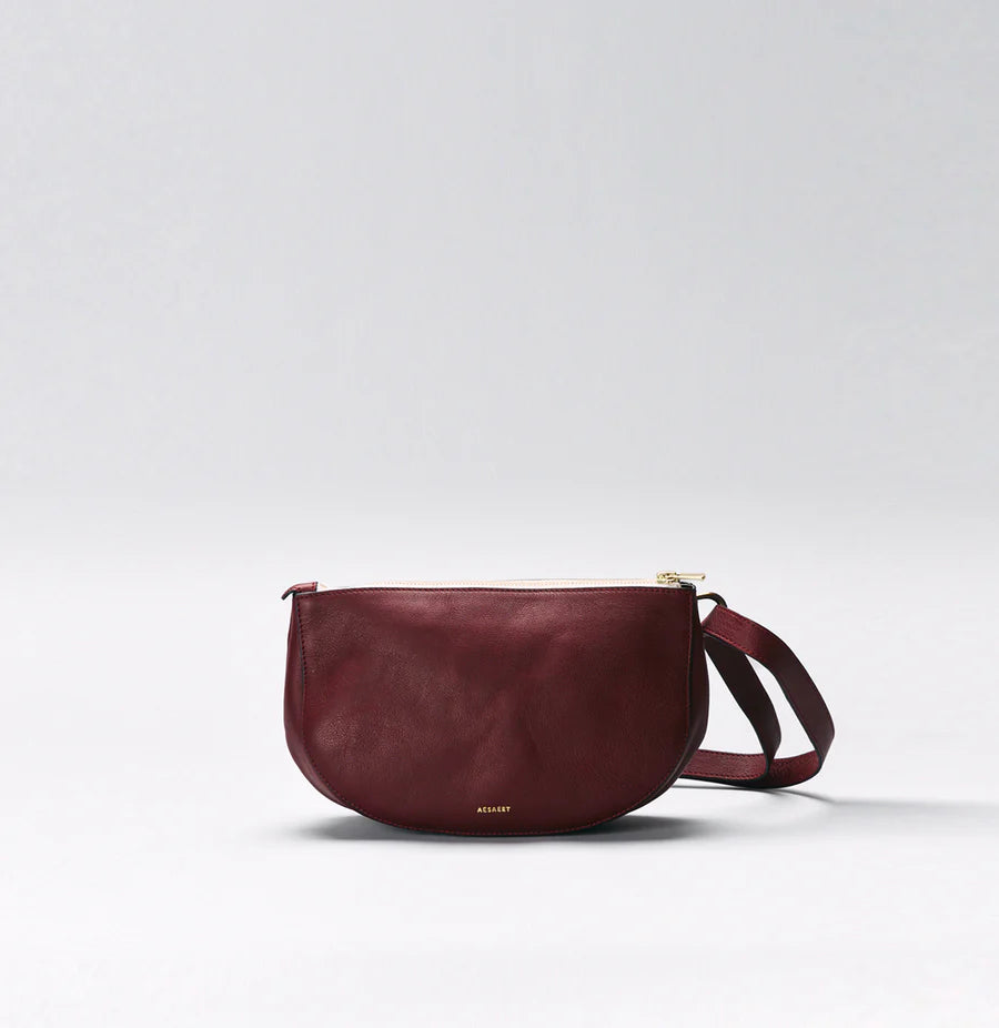 Brieux - Mahogany Red