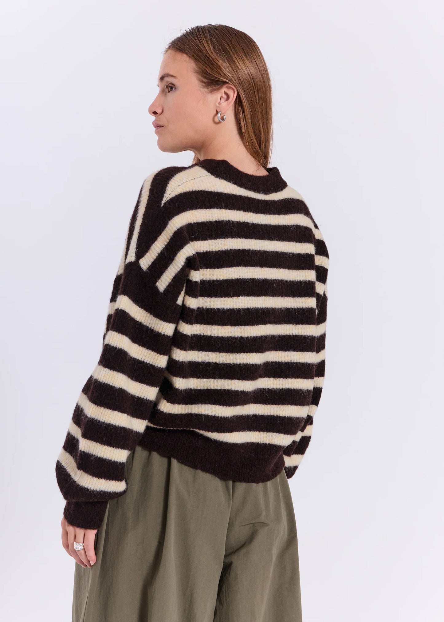 Halli stripe o-neck knit top