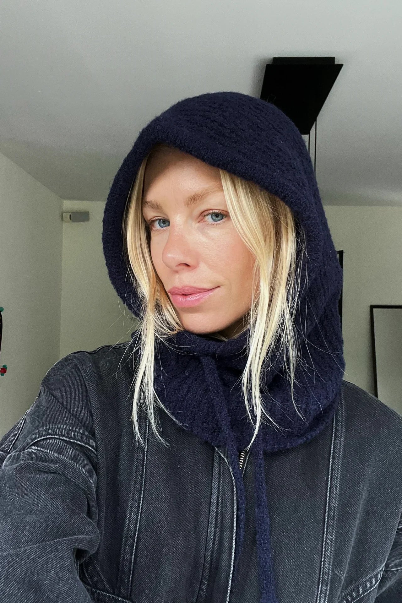 Bivak Beanie in Night Blue