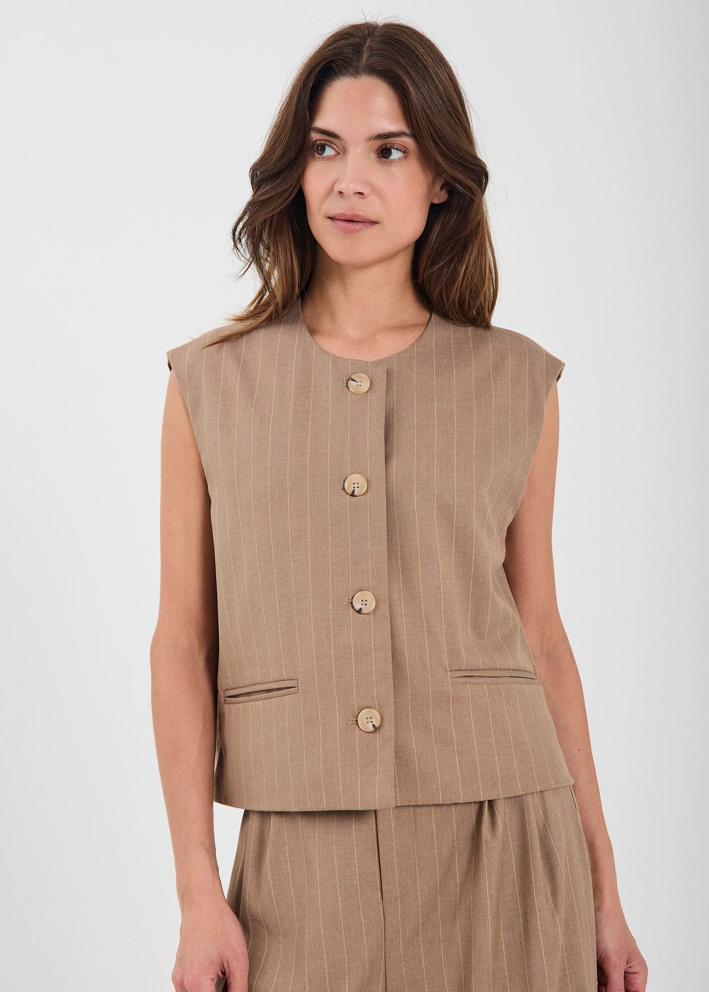 Novia short waistcoat